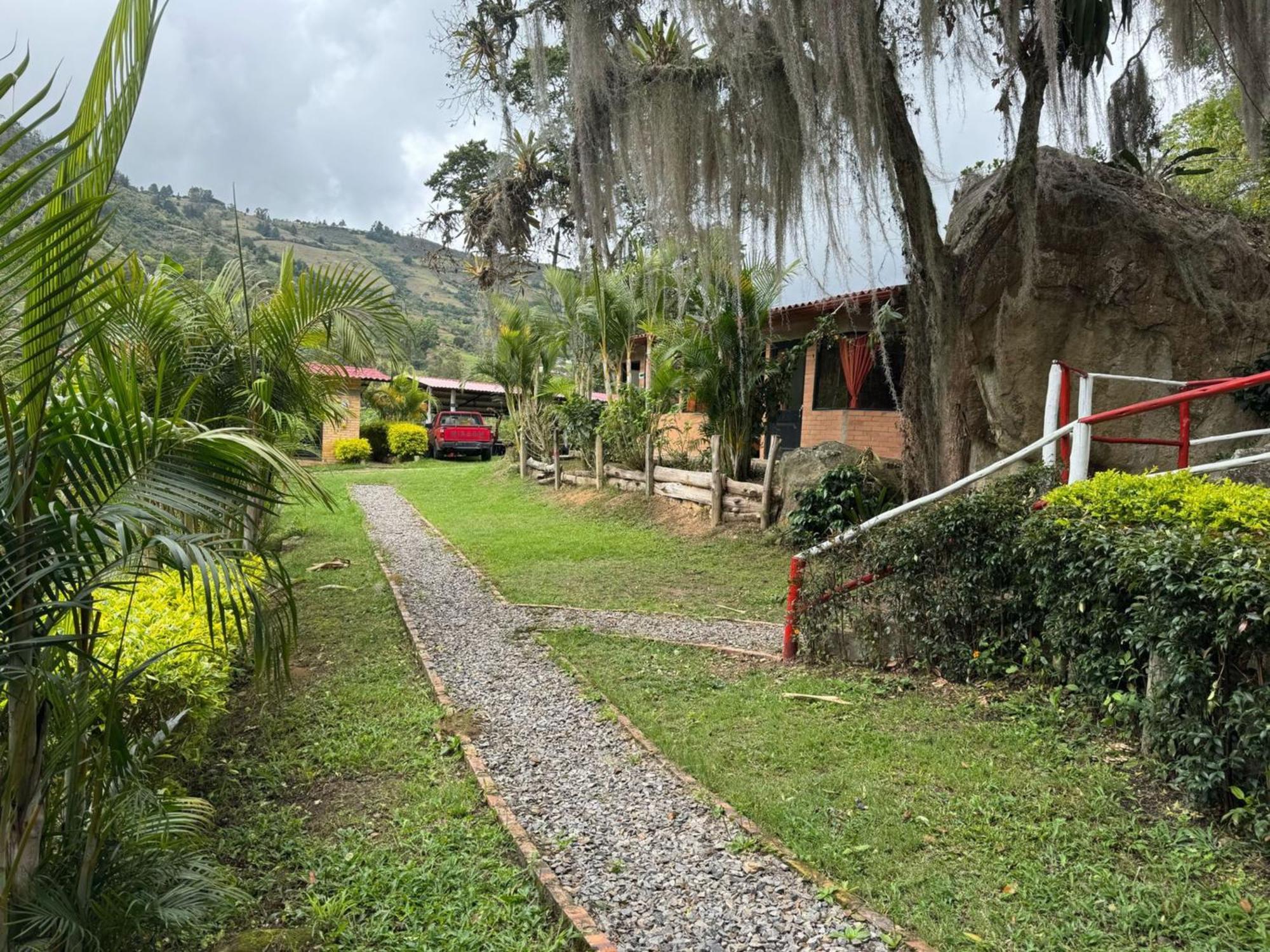 Hotel Campestre Rocas Del Paraiso Machetá Exterior photo